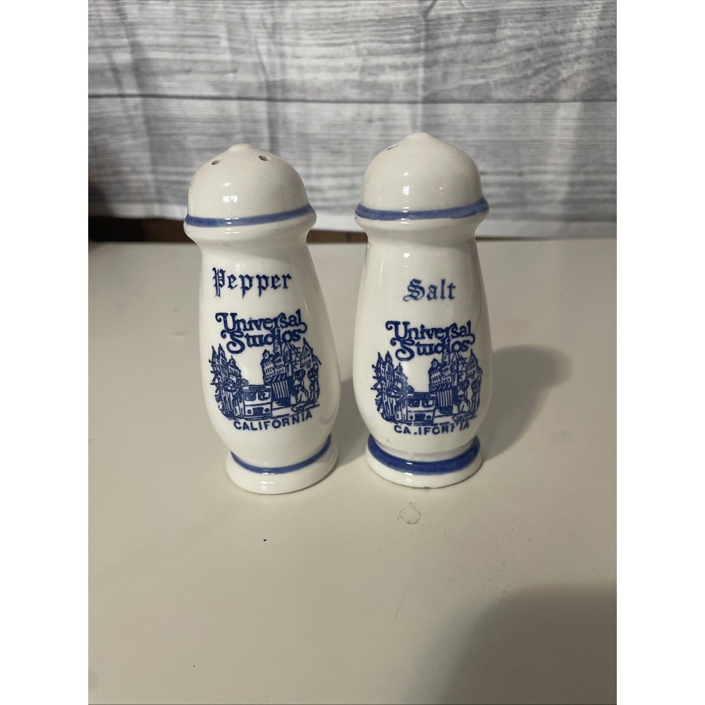 Vintage Universal Studios Salt and Pepper‎ Shakers Souvenir